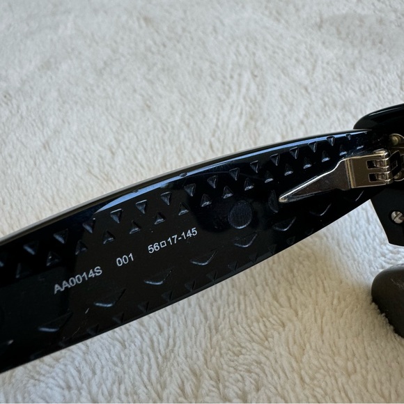 New Azzedine Alaia Cat Eye Ladies Sunglasses Black - Picture 8 of 9